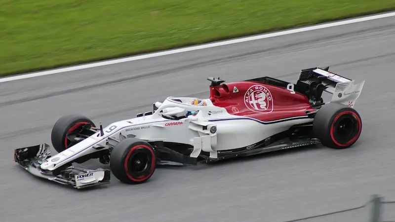 Sauber C37
